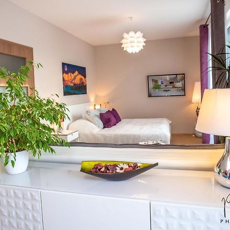 Luxurious, Lovely And Romantic Apartment In Tábor Buitenkant foto
