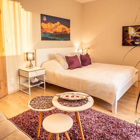Luxurious, Lovely And Romantic Apartment In Tábor Buitenkant foto