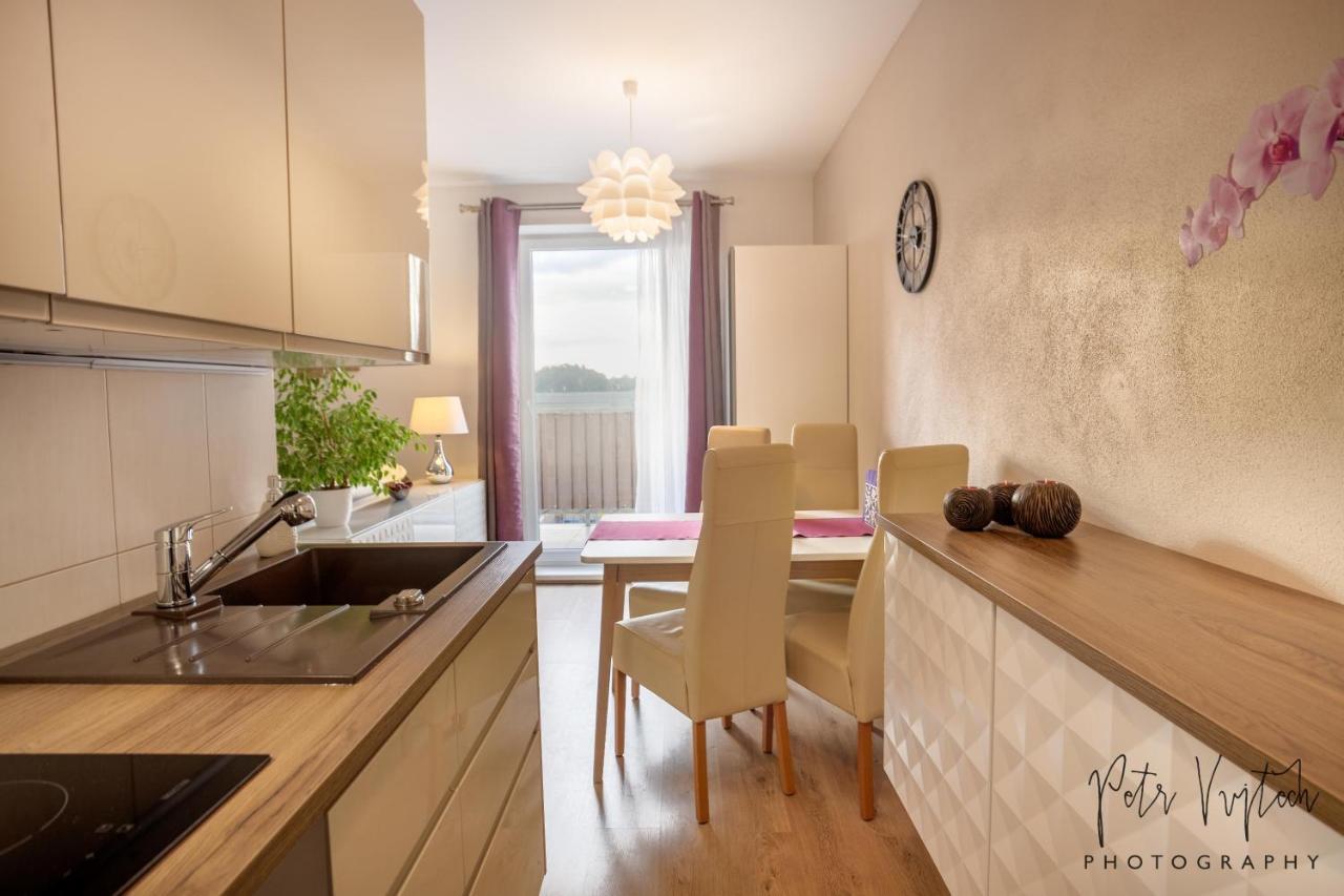 Luxurious, Lovely And Romantic Apartment In Tábor Buitenkant foto